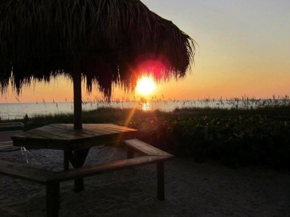 Coconuts Beach Resort Anna Maria Eksteriør bilde